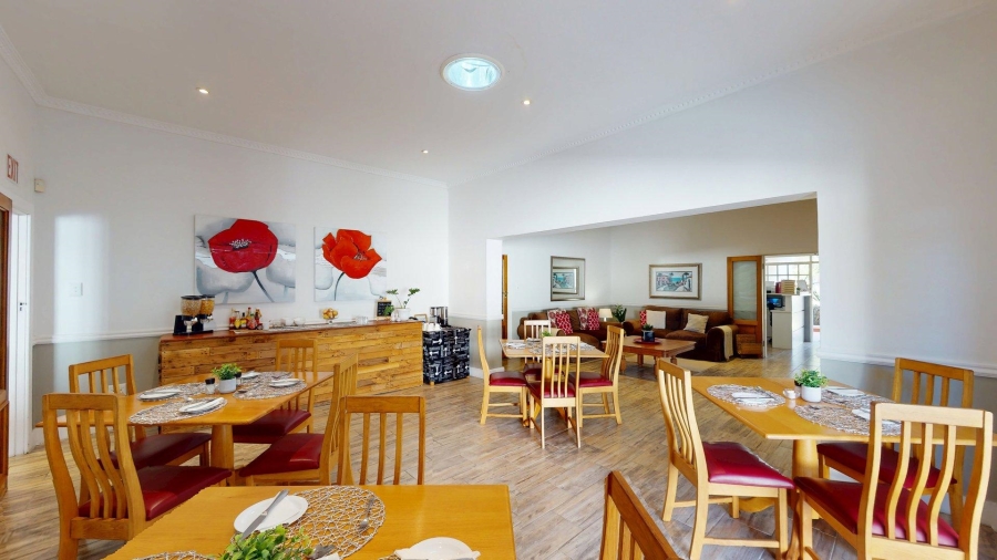 8 Bedroom Property for Sale in Summerstrand Eastern Cape